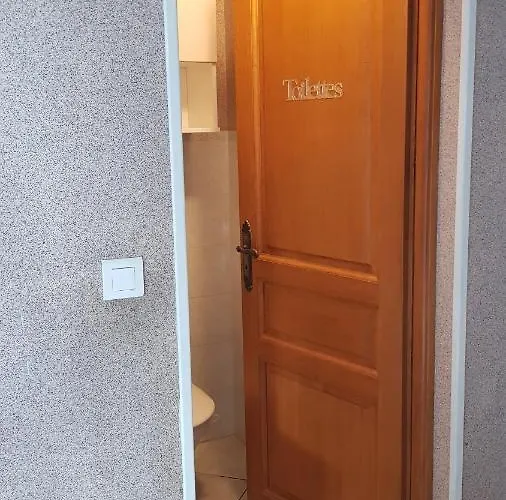 Chambre Et Sdb Privees Avec Acces Independant Et Autonome 民宿